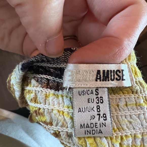 Amuse Society Wes Woven Crop Top w/ Tie Straps - Yellow Tropical - Picture 6 of 8